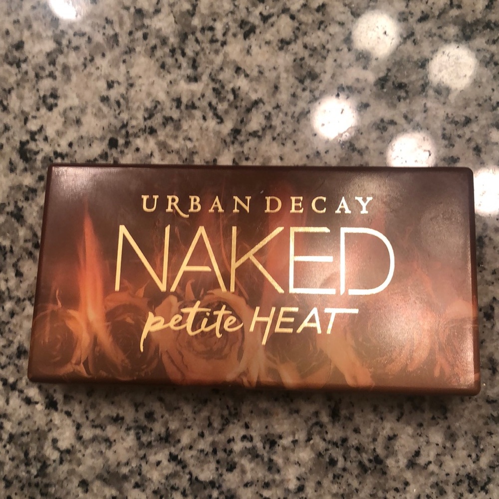 Urban decay naked heat petite palette